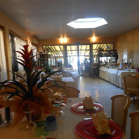 Hotel Ristorante Miralago Garda  Eksteriør billede
