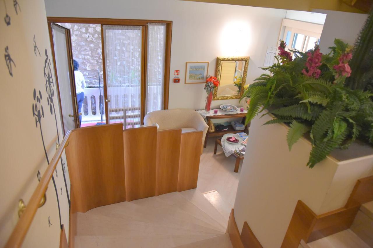 Hotel Ristorante Miralago Garda  Eksteriør billede