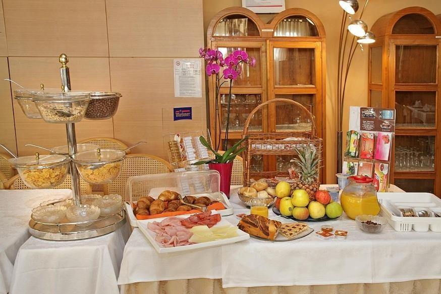 Hotel Ristorante Miralago Garda  Eksteriør billede